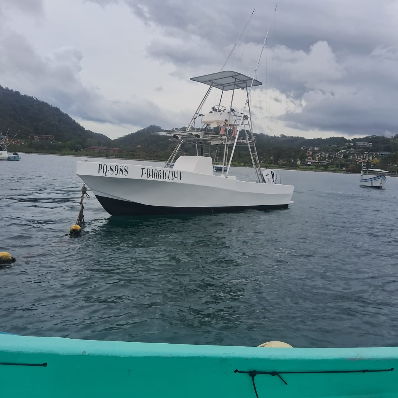 T-Barracuda V anchored in Herradura