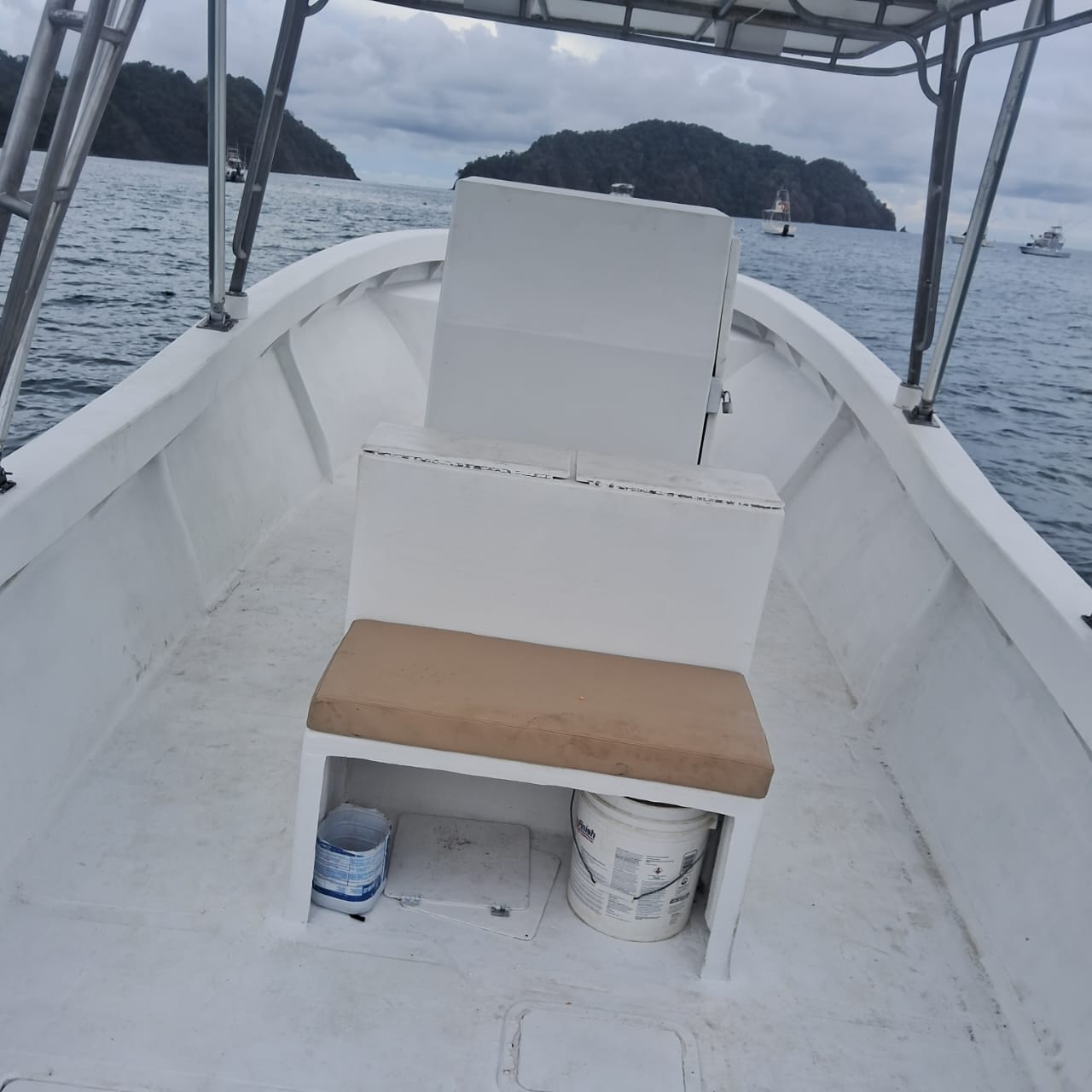 Bow seating